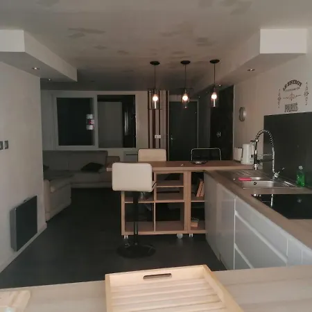 Les Ormes 1 Apartman